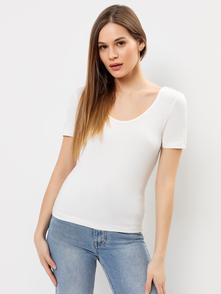 Футболка женская regular fit в молочном оттенке 112806 Mark Formelle
