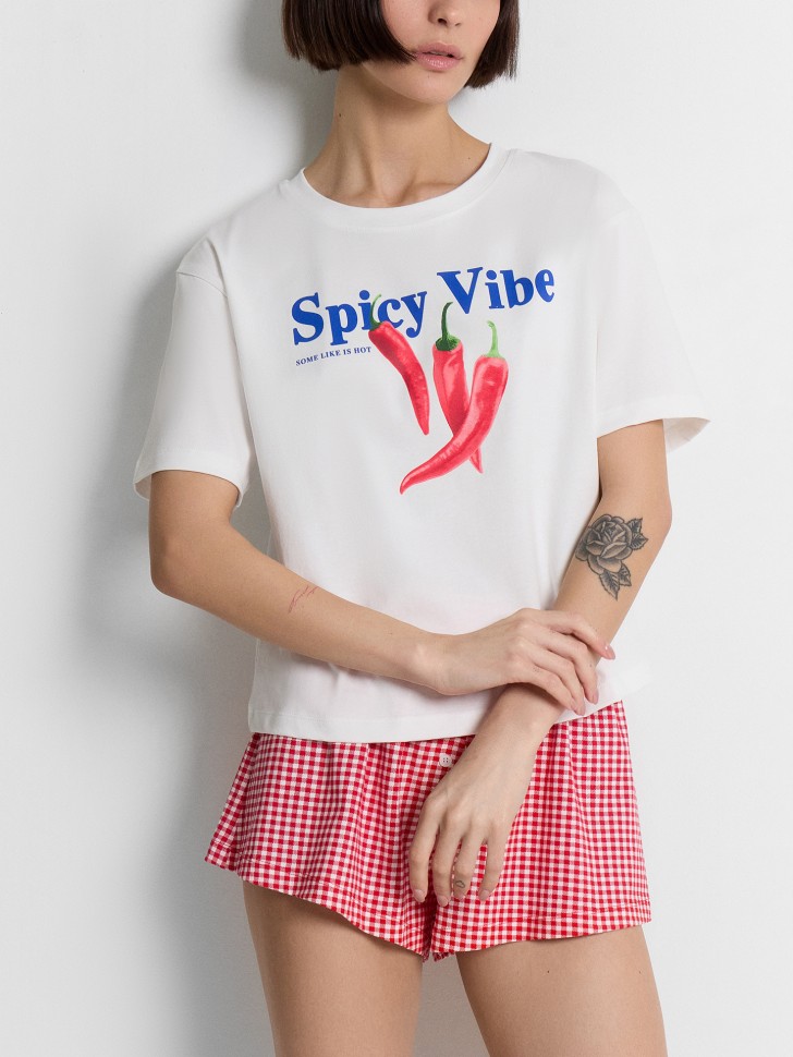 Комплект домашний женский с принтом и надписью "Spicy vibe" 592607 Mark Formelle