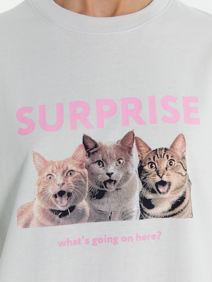 Футболка женская серая с принтом "Surprise what's going on here" 112678 Mark Formelle