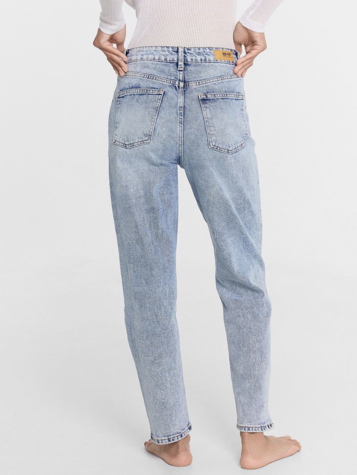 Брюки женские джинсовые mom fit светло-голубые 2024-DTW404-2 Mark Formelle