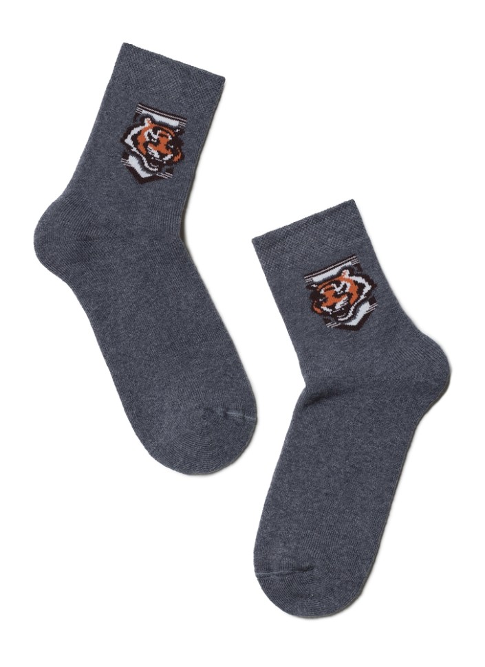 558