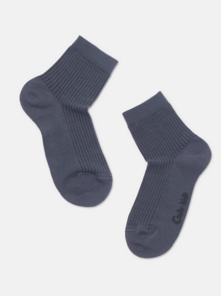 932
