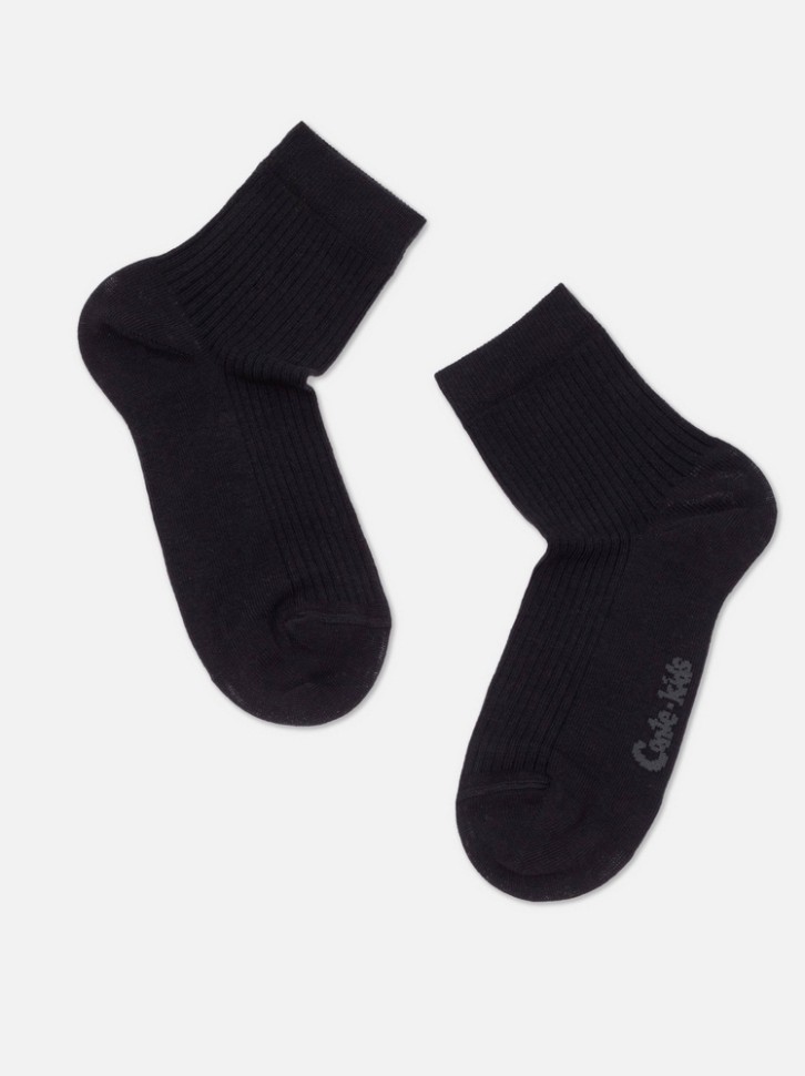 932
