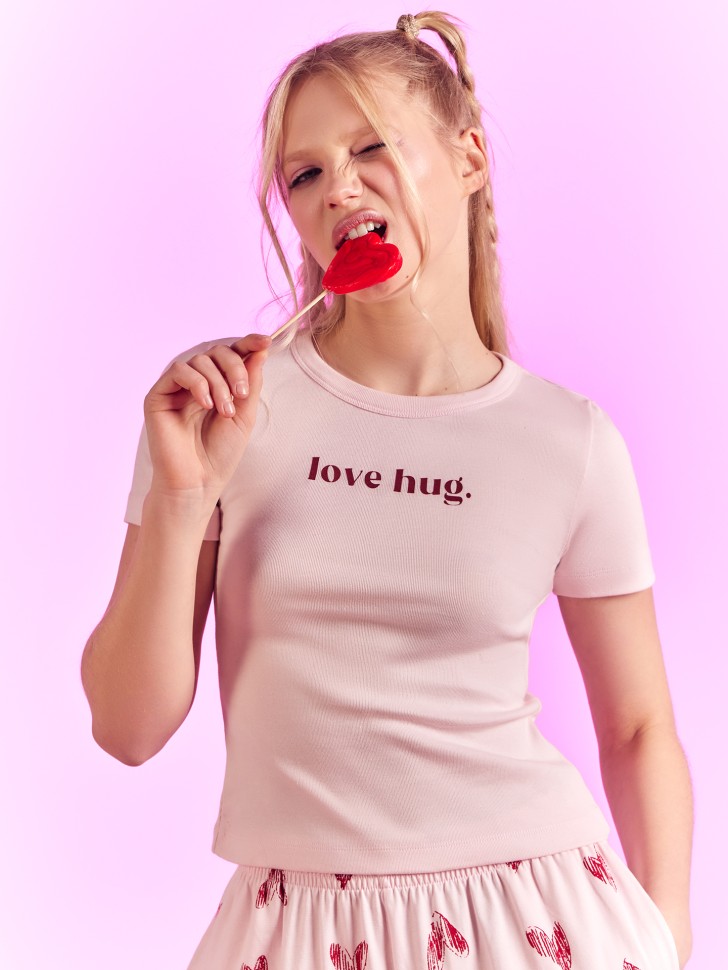 Пижама женская розовая с принтом "love hug." 592588 Mark Formelle
